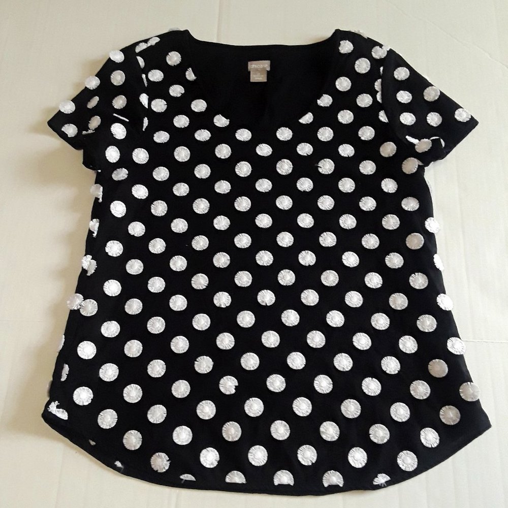 Chicos Black White Embroider Blouse Scoop Neck Top Size US 4/6 Short Sleeve